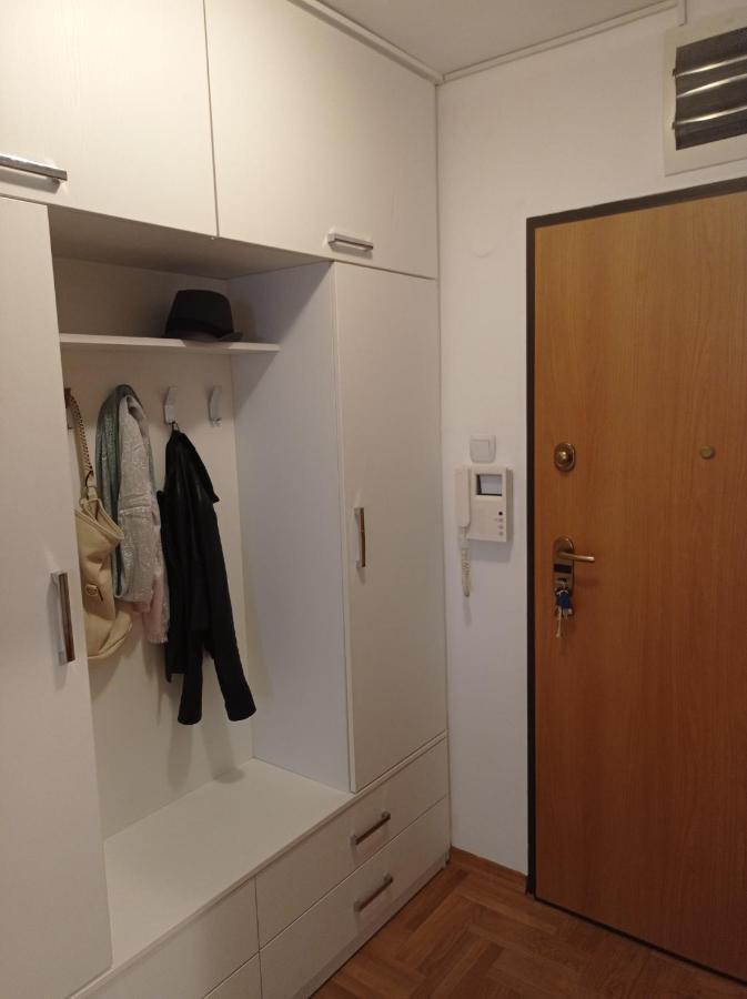 Go 2 Apartment 베오그라드 외부 사진