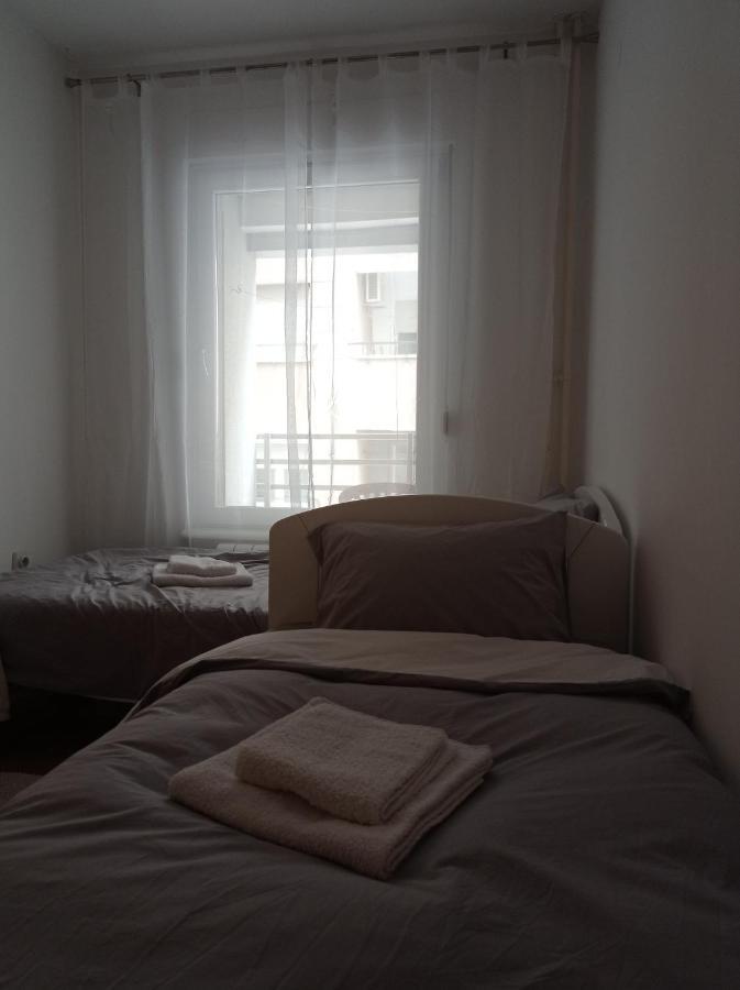 Go 2 Apartment 베오그라드 외부 사진